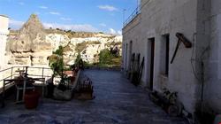 Emit Cave Hotel