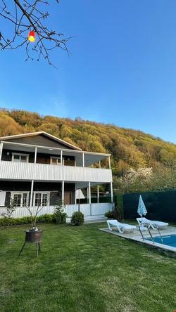 Bageni Villa & Bungalov