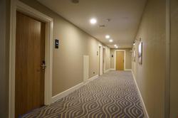Des Otel