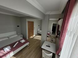 Gold In Hotel