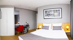 Uzer Otel