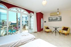 Seahorse Deluxe & Residences