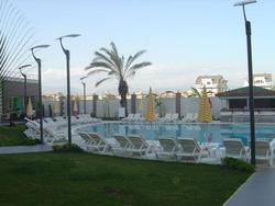 Lowe Hotel