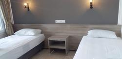 Leon Otel Foca