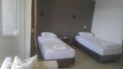 Leon Otel Foca