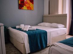 Tenes Otel
