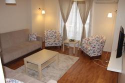 Kinzi House