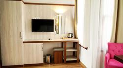 Qonaq Hotel & Suites
