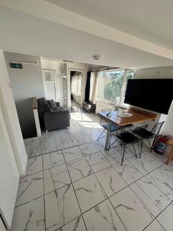 Isthouse Ii