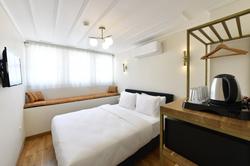 Agras Hotel