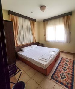 Pinea Hotel