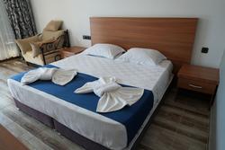 Sandhill  Hotel