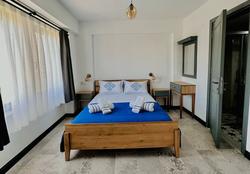Rose Island Hotel