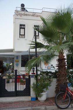 Cigdem Han Kemer