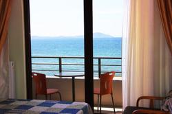 Eksen Hotel