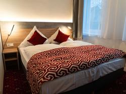Hotel Mona