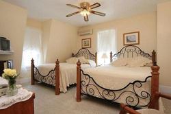 By The Sea Guests Bed Breakfast Suites