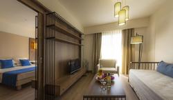 Liv Hotel By Bellazure