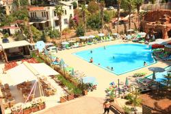 Green Life Hotel