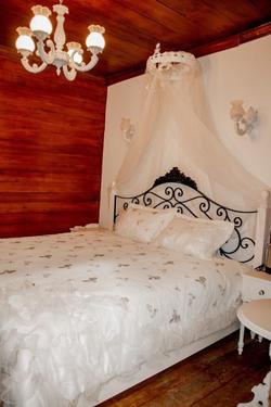 Ranjous Hotel