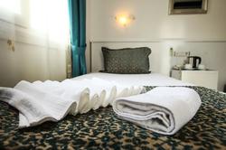 Hubble Bubble Suit Hotel