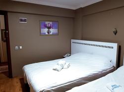 Ozhayat Hotel