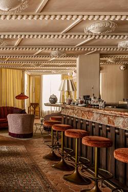 Chateau des Fleurs-Paris Champs Elysees