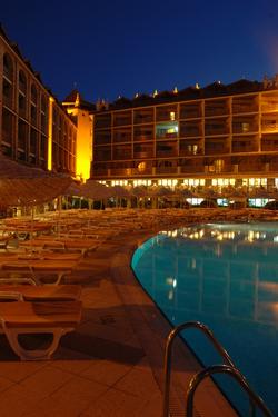 Marti La Perla  +16 AGE ADULT ONLY