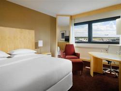 Sheraton Frankfurt Airport Hotel & Conference Cent