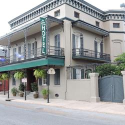 New Orleans Courtyard Hotel by the French Quarter