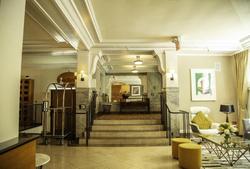 Executive Hotel Vintage Court