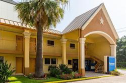Rodeway Inn & Suites Medical Center