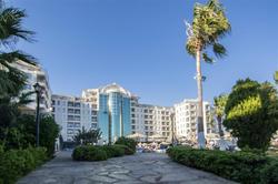 LAUR HOTELS EXPERIENCE and ELEGANCE