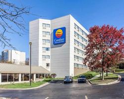 Clarion Hotel & Suites BWI Airport North