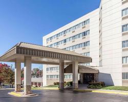 Clarion Hotel & Suites BWI Airport North