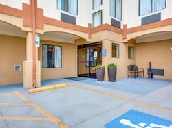 Comfort Inn & Suites Market Center