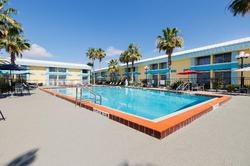 Garnet Inn & Suites