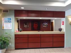 Red Roof Inn & Suites Indianapolis Airport