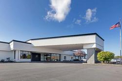 The Lux Hotel & Conference Center -Ascend Hotel