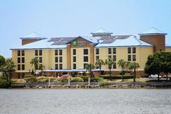 Holiday Inn Express Hotel & Suites Tampa