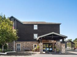 Holiday Inn Express Fort Braggs