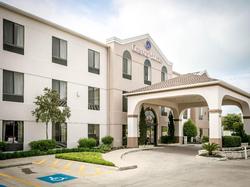 Comfort Suites NW Lakeline