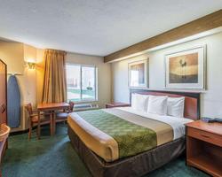 Econo Lodge North Academy