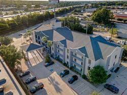 Comfort Suites Willowbrook/Technology Corridor