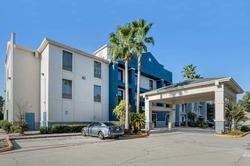 Comfort Suites Willowbrook/Technology Corridor