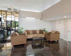 Econo Lodge Inn & Suites West - Energy Corridor