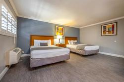 Soma Park Inn