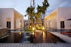 BLU PINE Villa & Pool Access