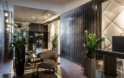 Le Parisis Hotel