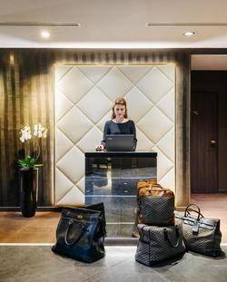 Le Parisis Hotel